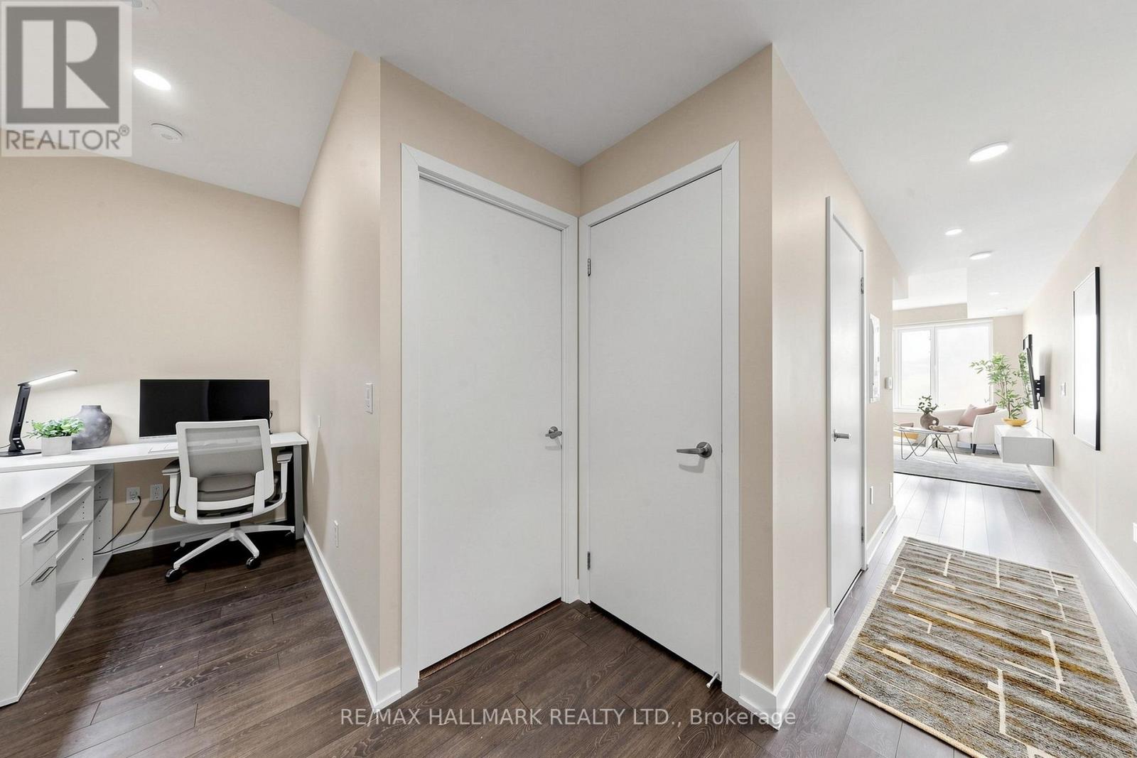 305- 1 Cardiff Road, Toronto, ON photo 11