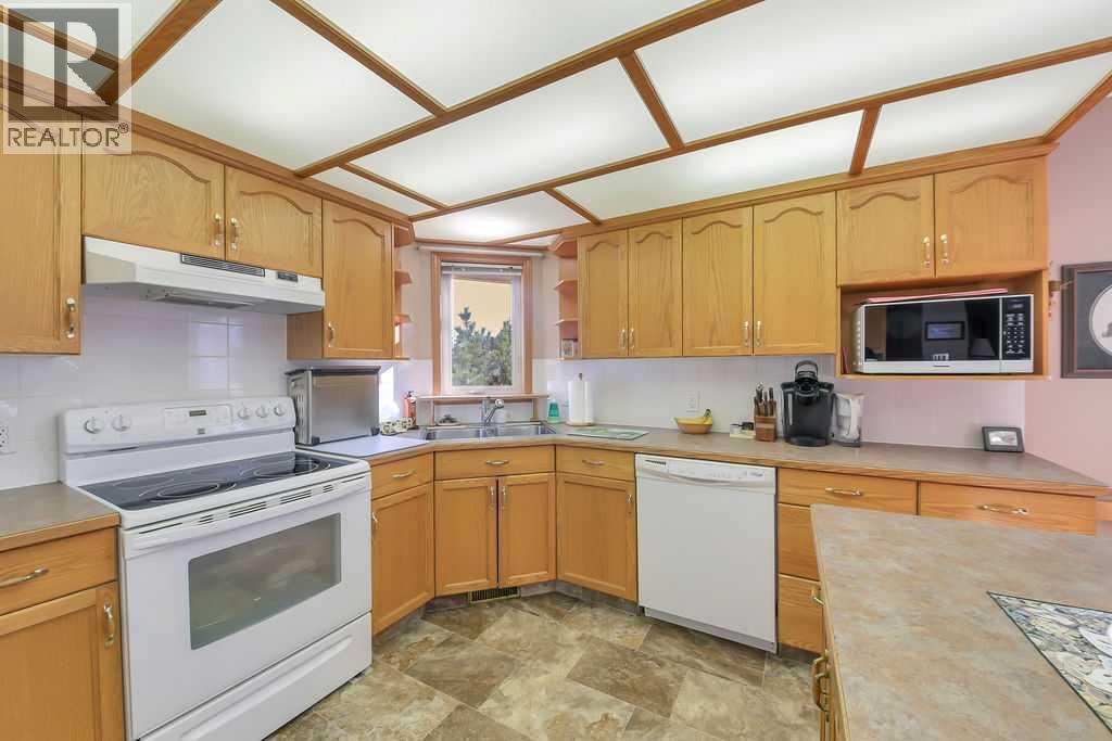 51 Willow Springs Crescent, photo 10 of 43
