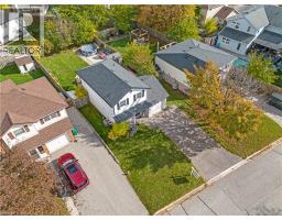 4pc Bathroom - 98 Barnicke Drive, Cambridge, ON N3C3M4 Photo 7