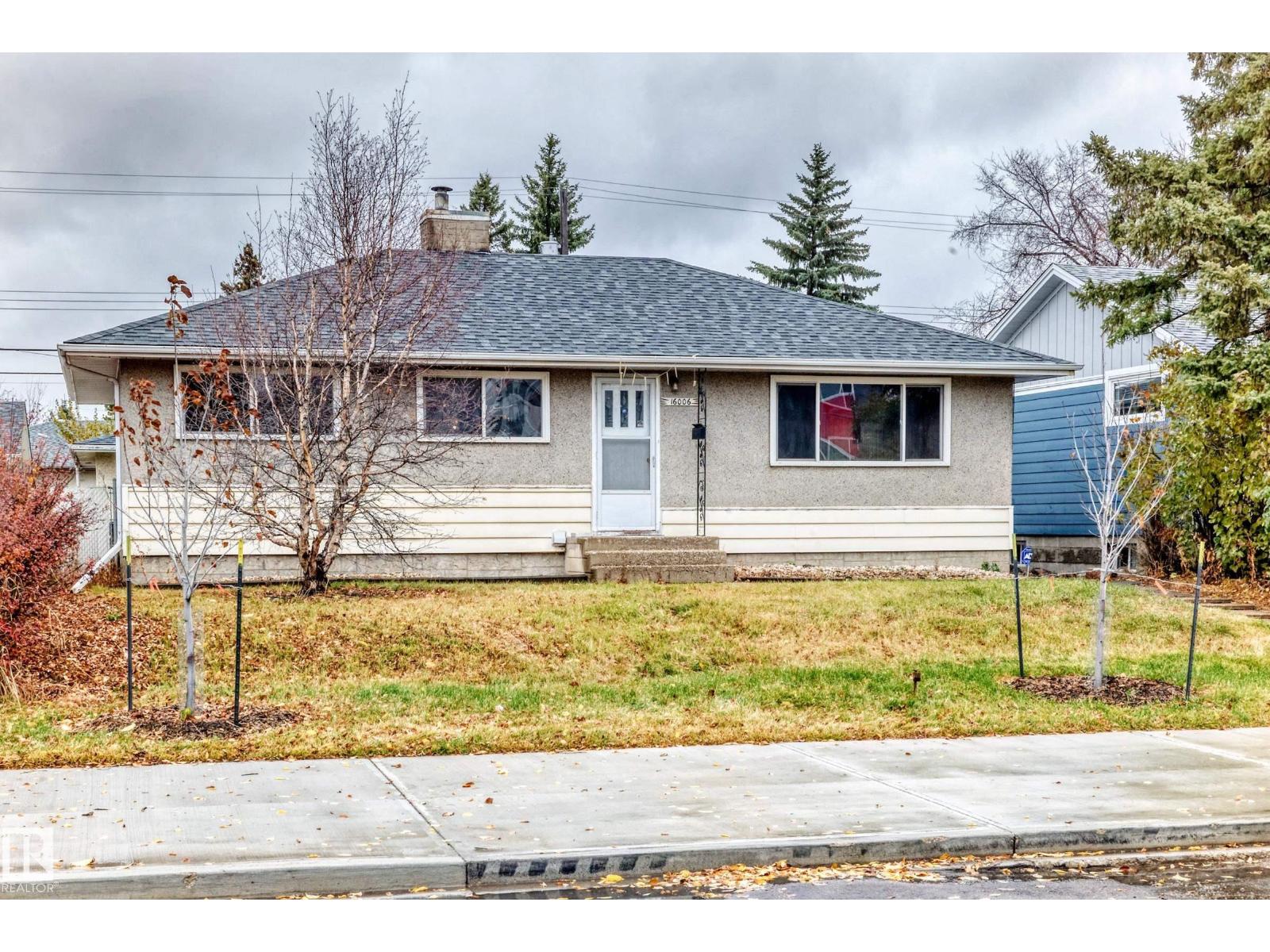 Photo of 16006 87 AV NW, Edmonton