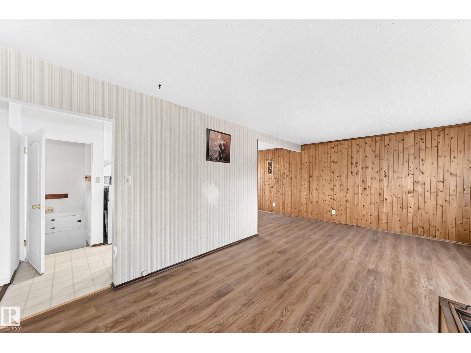 16006 87 AV NW, Edmonton — photo 2