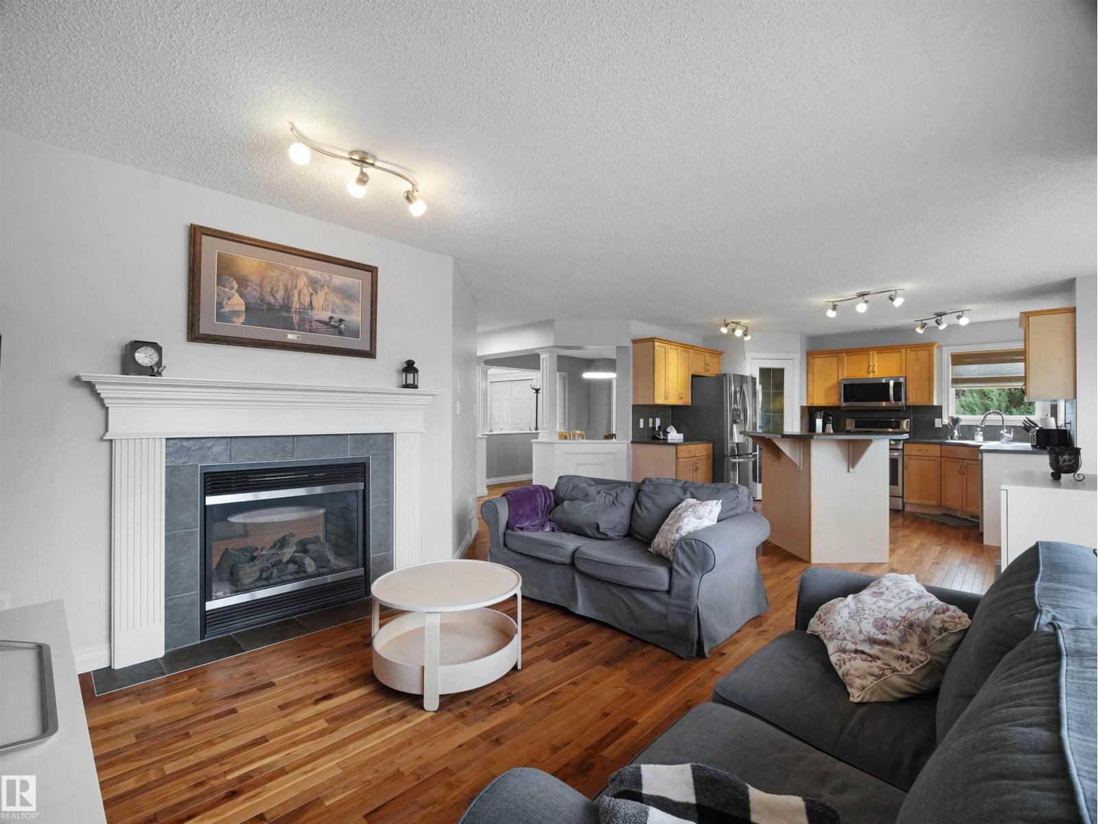 Property photograph 11 for MLS E4514318
