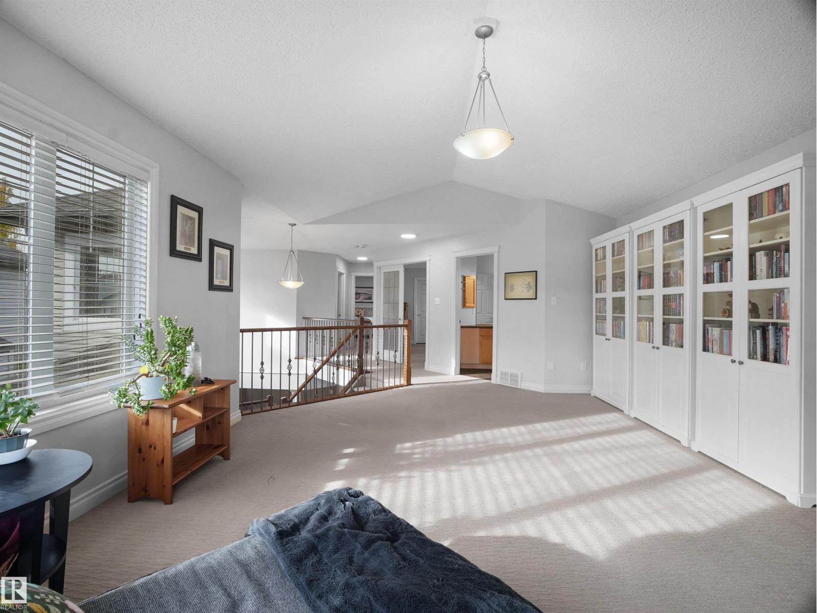 Property photograph 13 for MLS E4514318