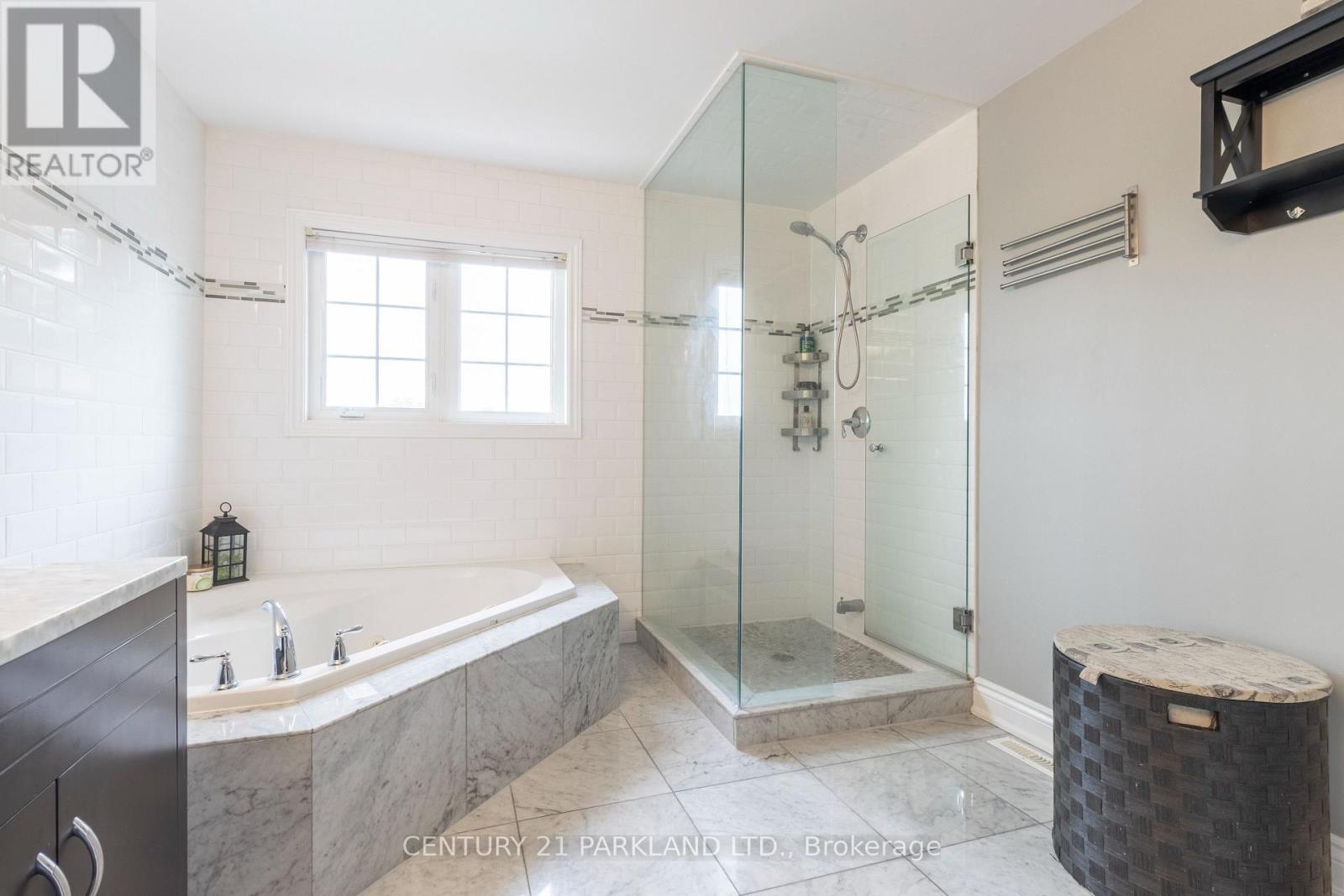 18 Napier Court, Whitby, ON photo 28