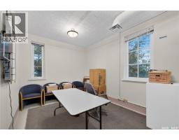 1736 Dewdney Avenue, Regina, SK S4N4X8 Photo 35