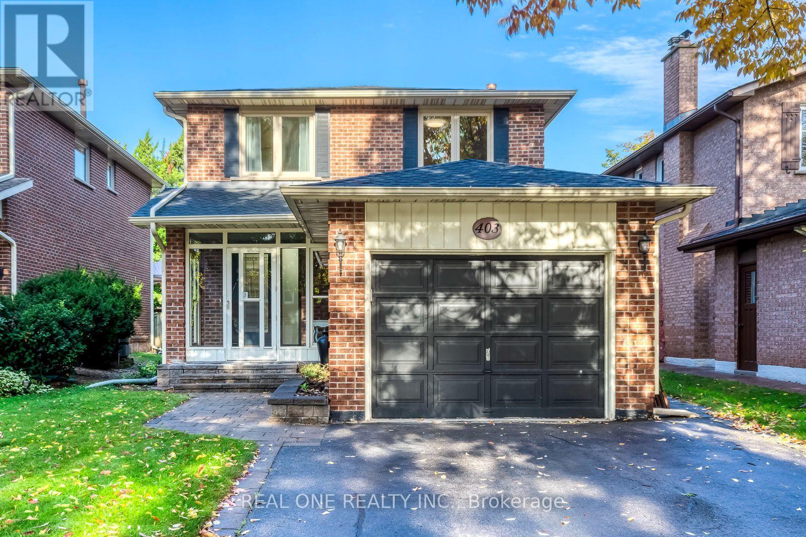 Photo of 403 PARKRIDGE CRESCENT