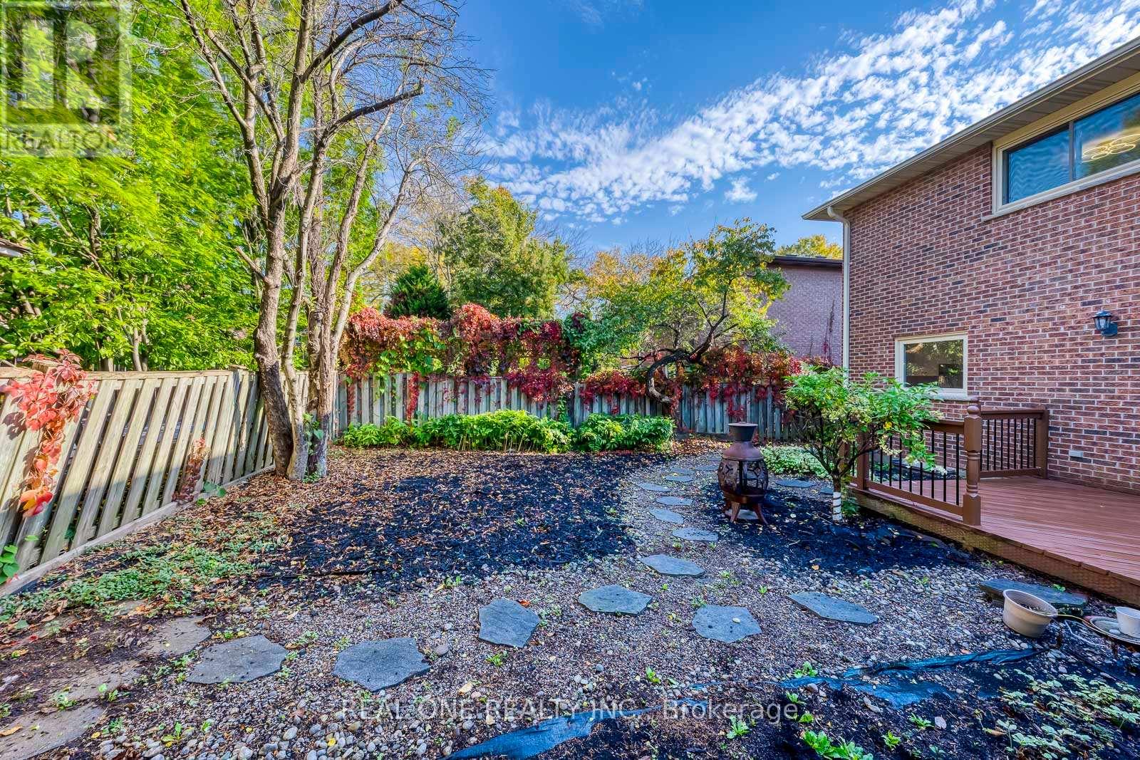 403 Parkridge Crescent, Oakville, ON photo 49