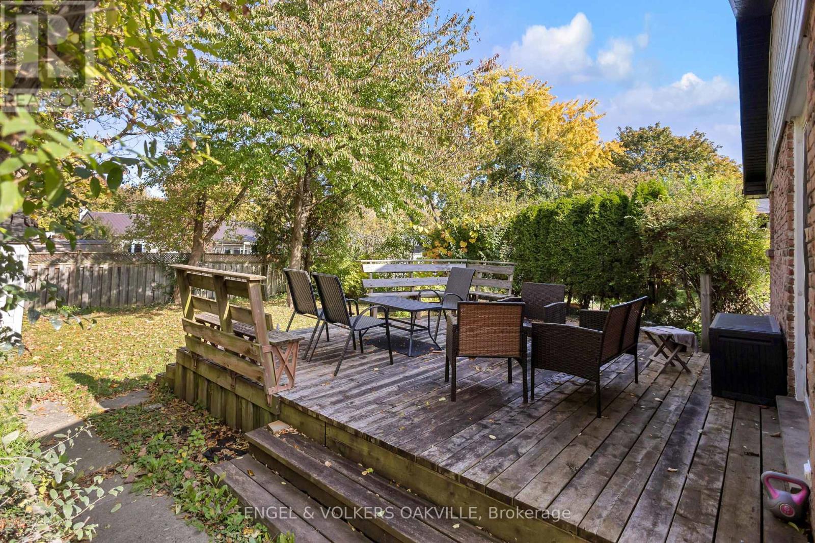 25 Hines Crescent, London South, ON photo 40