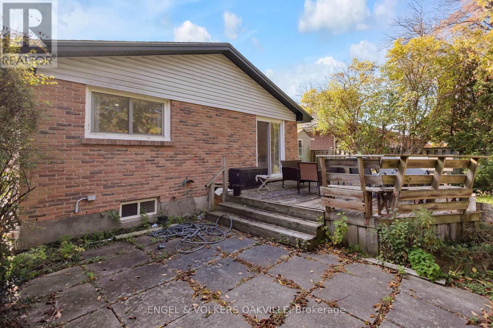 25 Hines Crescent, London South, ON photo 43