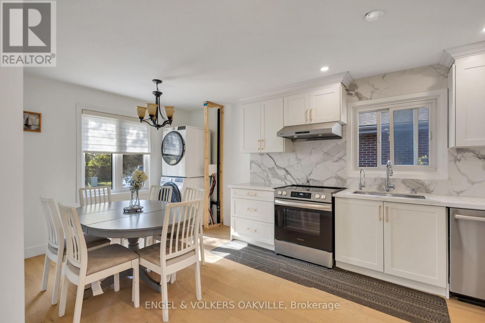 25 Hines Crescent, London South, ON photo 6