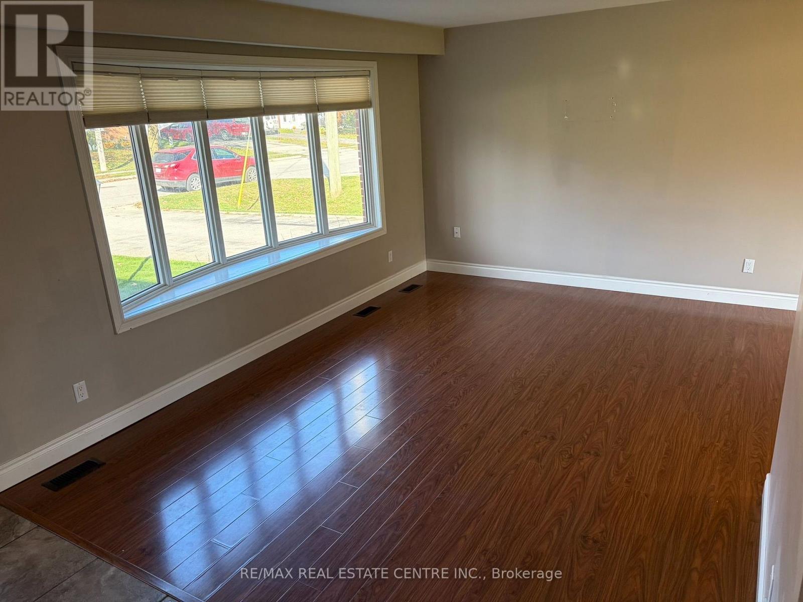 127 CENTRE STREET, Shelburne — photo 8