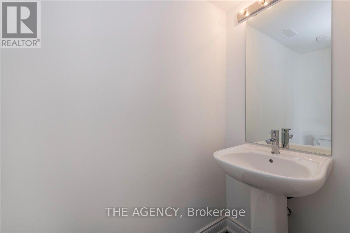 119 Marina Village Drive, Georgian Bay, ON photo 5