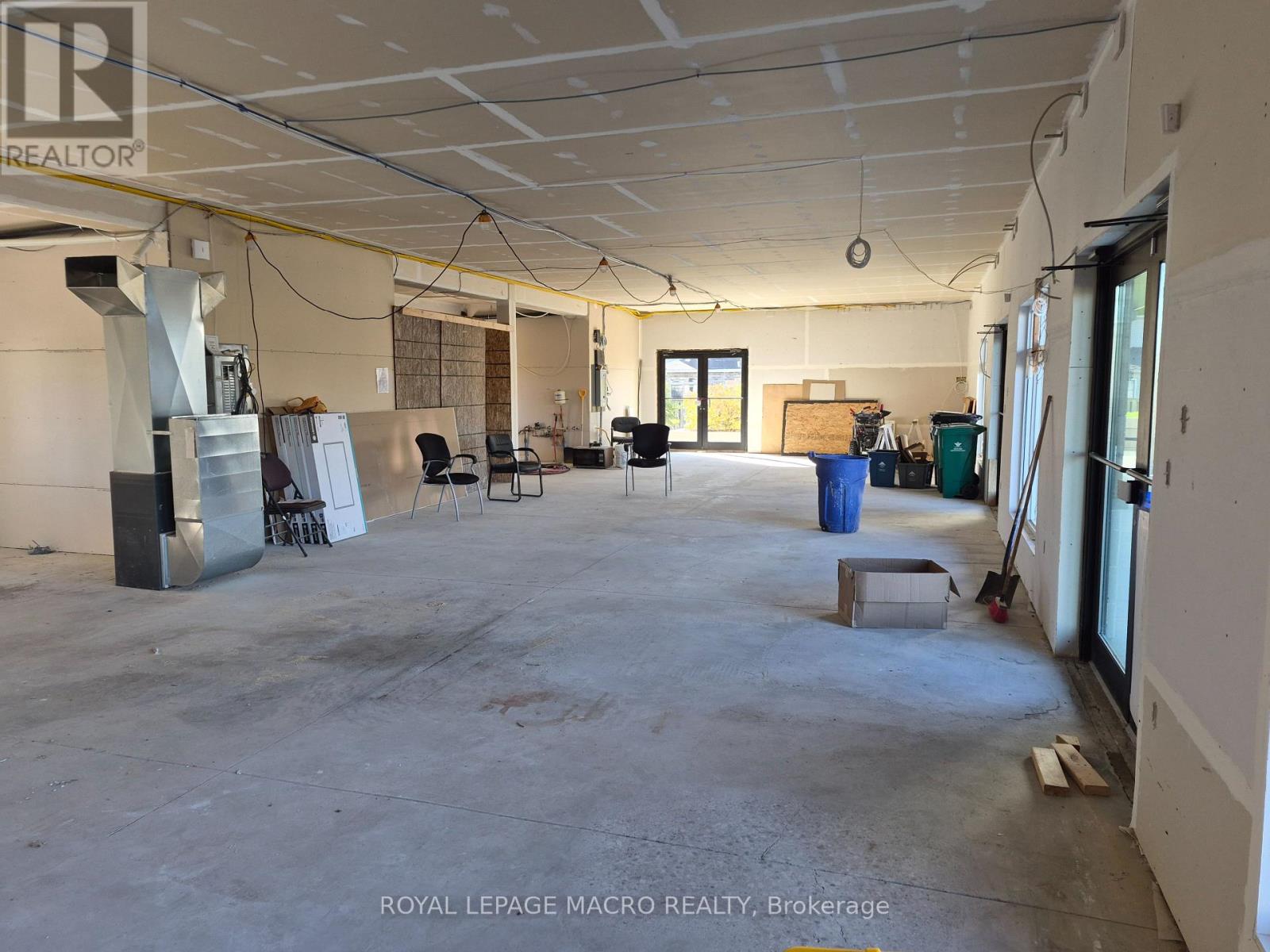 103 - 415 WATER STREET S — photo 3
