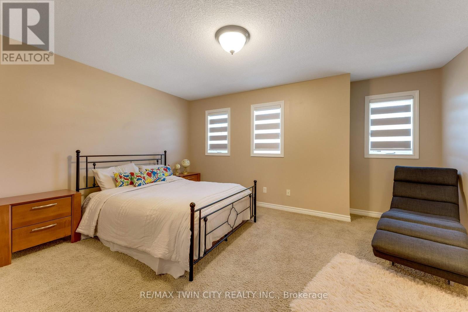 639 CRAWFORD Crescent, Woodstock, ON photo 17