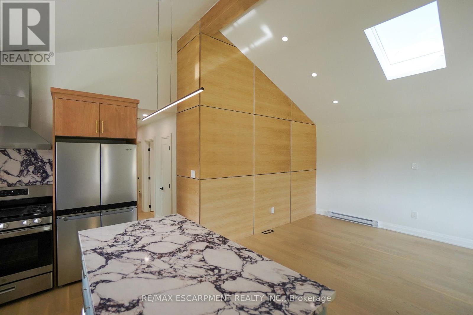 136 Warren Avenue, Hamilton, ON photo 10