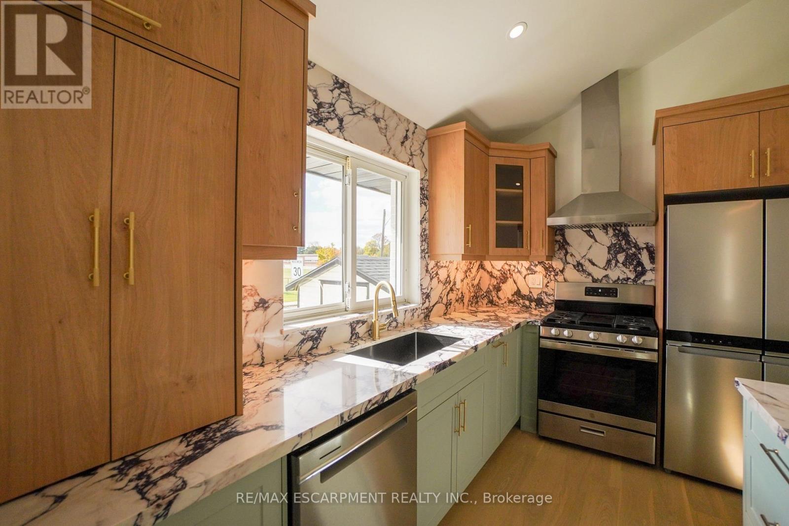 136 Warren Avenue, Hamilton, ON photo 11