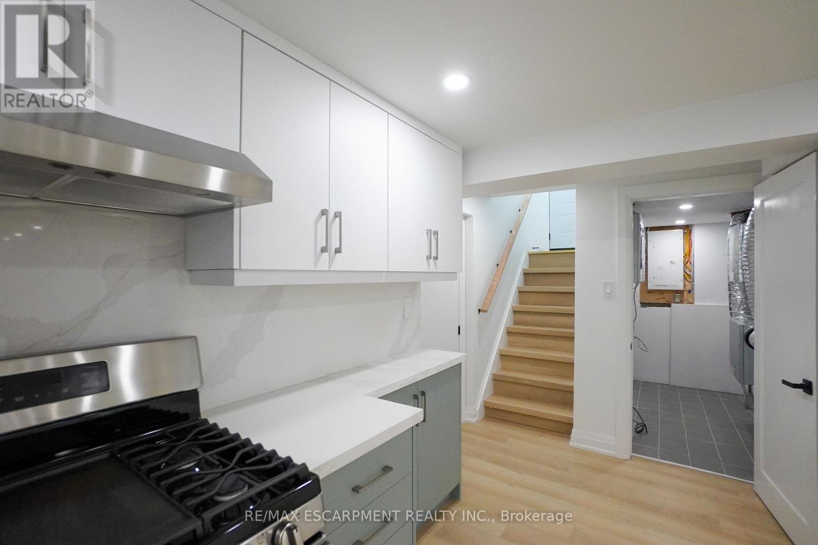 136 Warren Avenue, Hamilton, ON photo 29