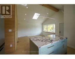 Utility room - 136 Warren Avenue, Hamilton, ON L9A3E1 Photo 15