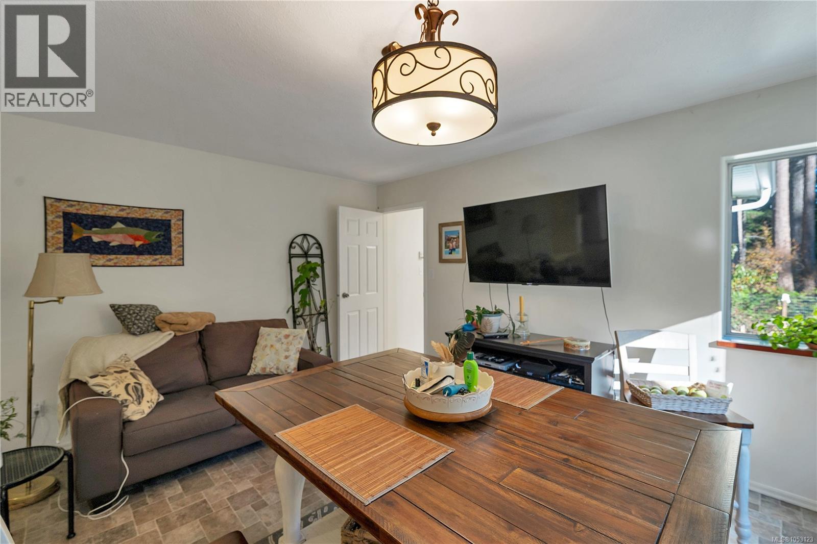 1492 Hyacinthe Bay Rd - 26