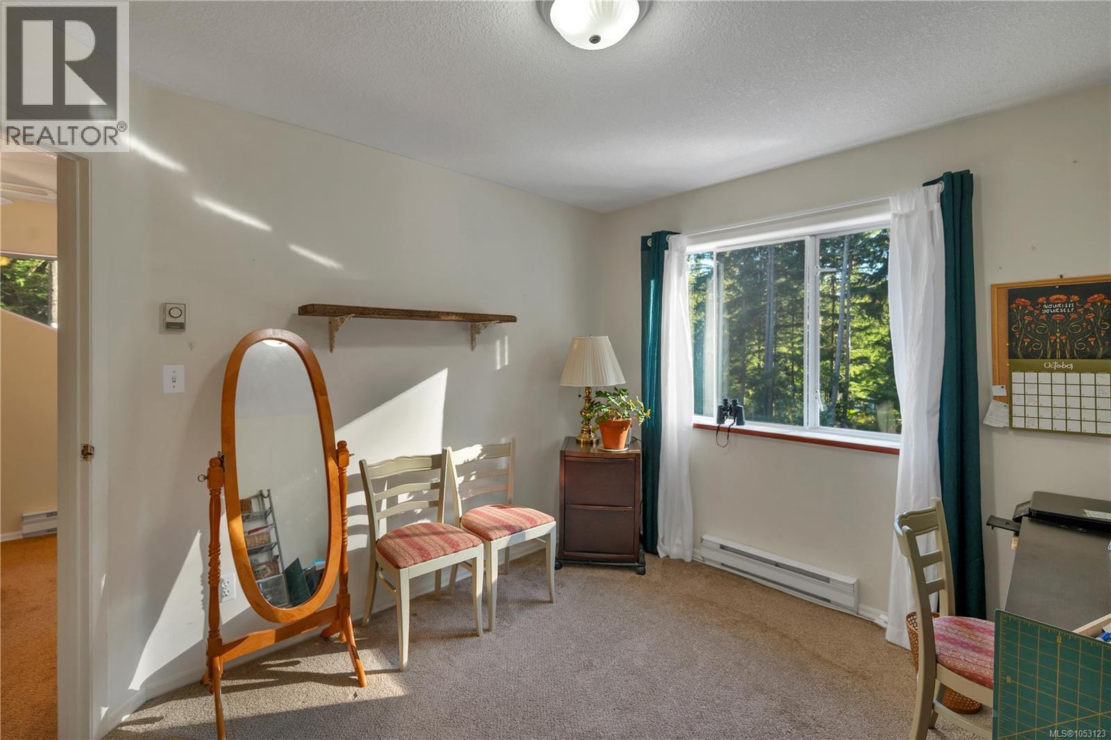 1492 Hyacinthe Bay Rd - 32