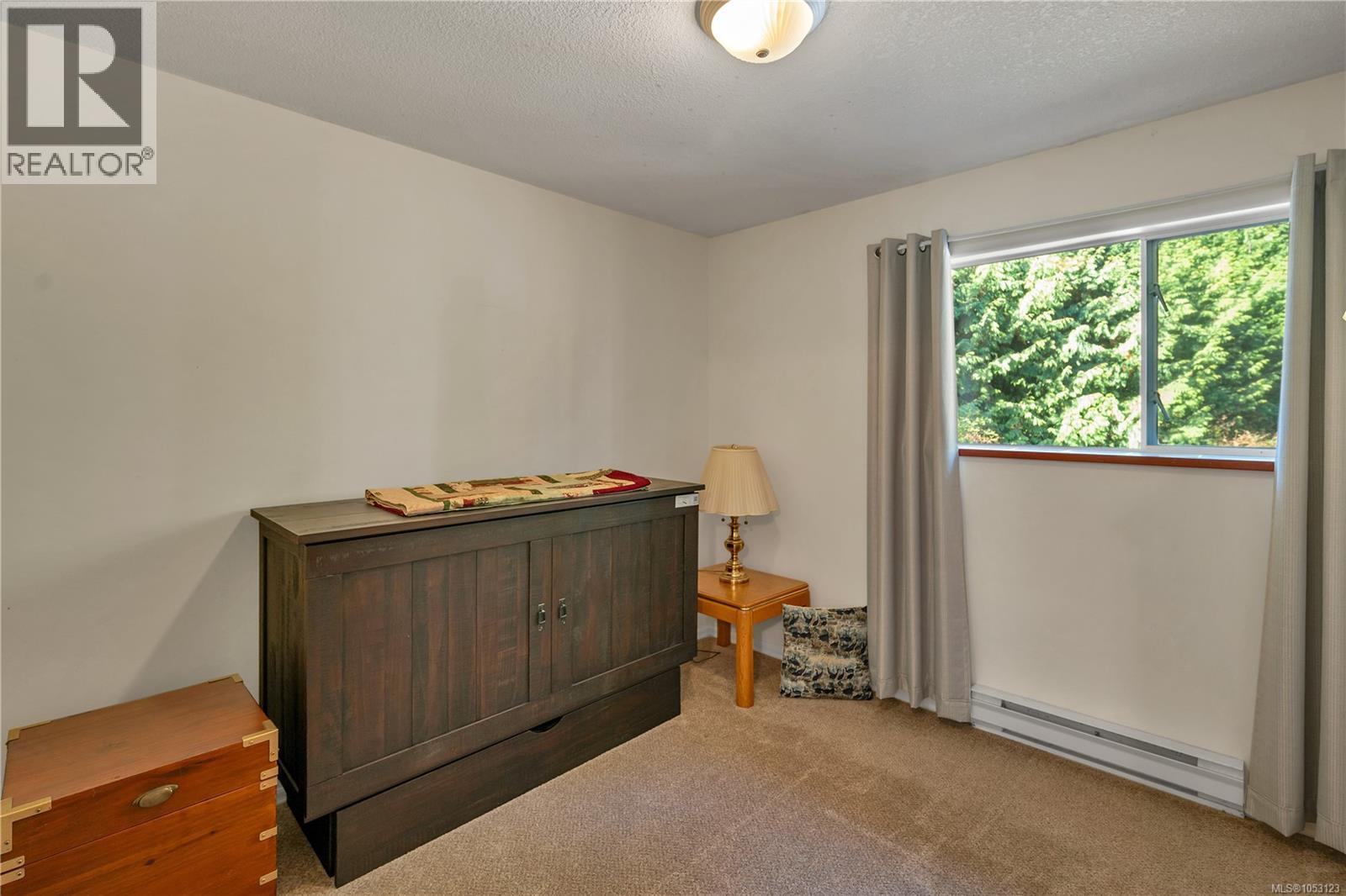 1492 Hyacinthe Bay Rd - 36