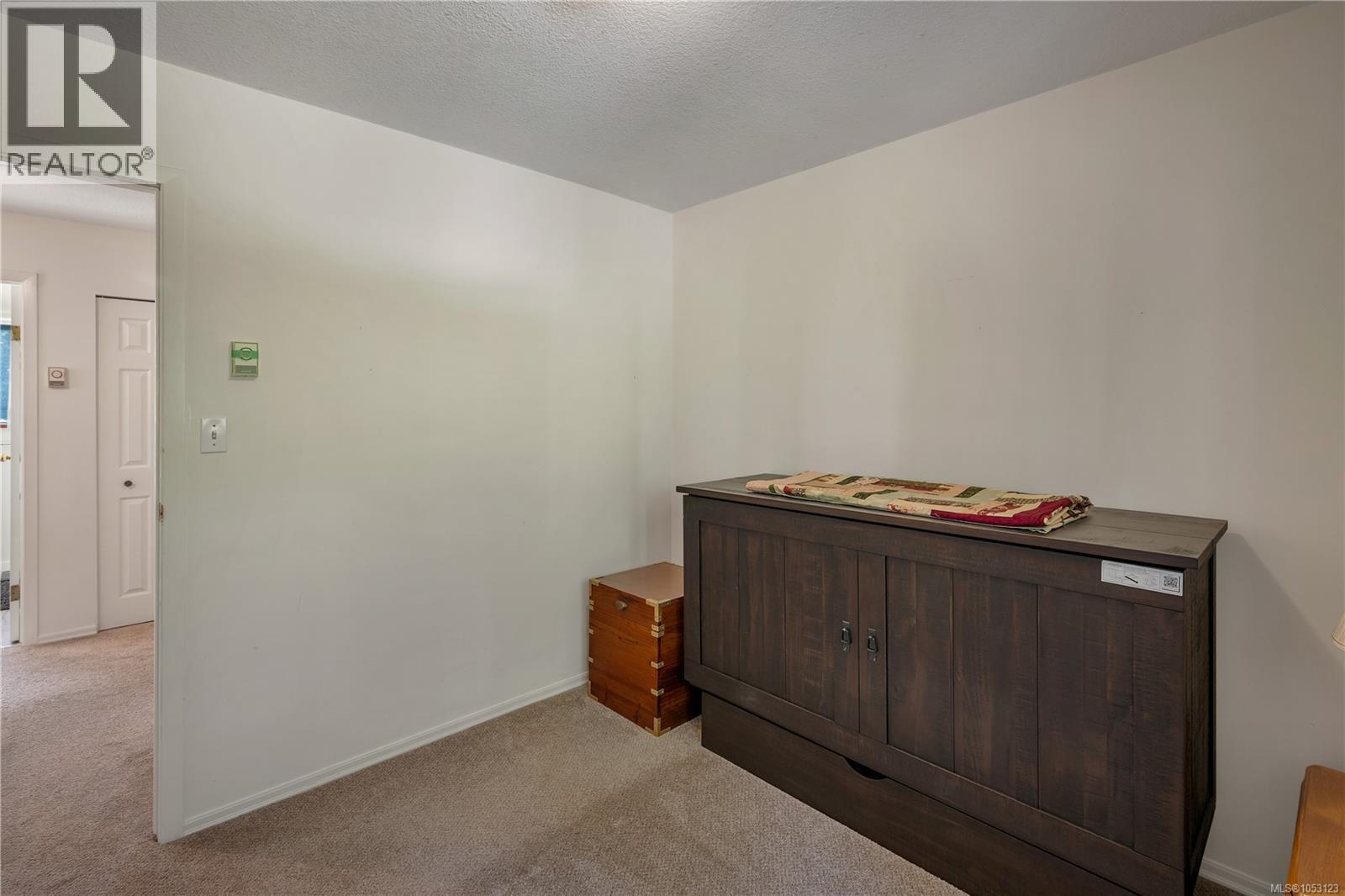 1492 Hyacinthe Bay Rd - 37