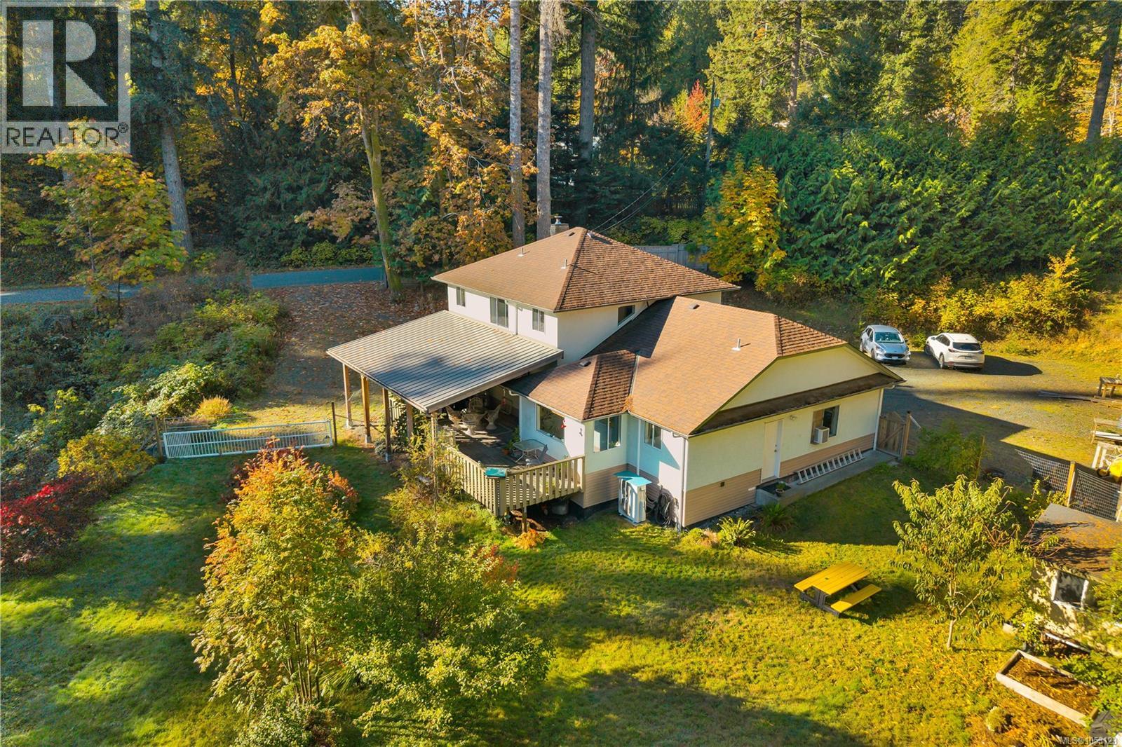1492 Hyacinthe Bay Rd - 58
