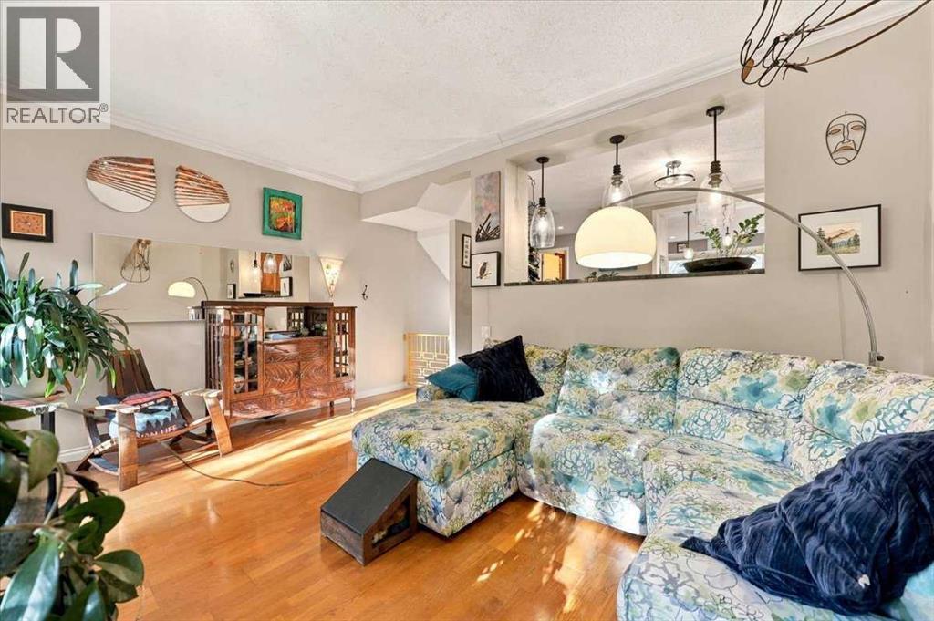 512 Point Mckay Grove NW, Calgary — photo 9