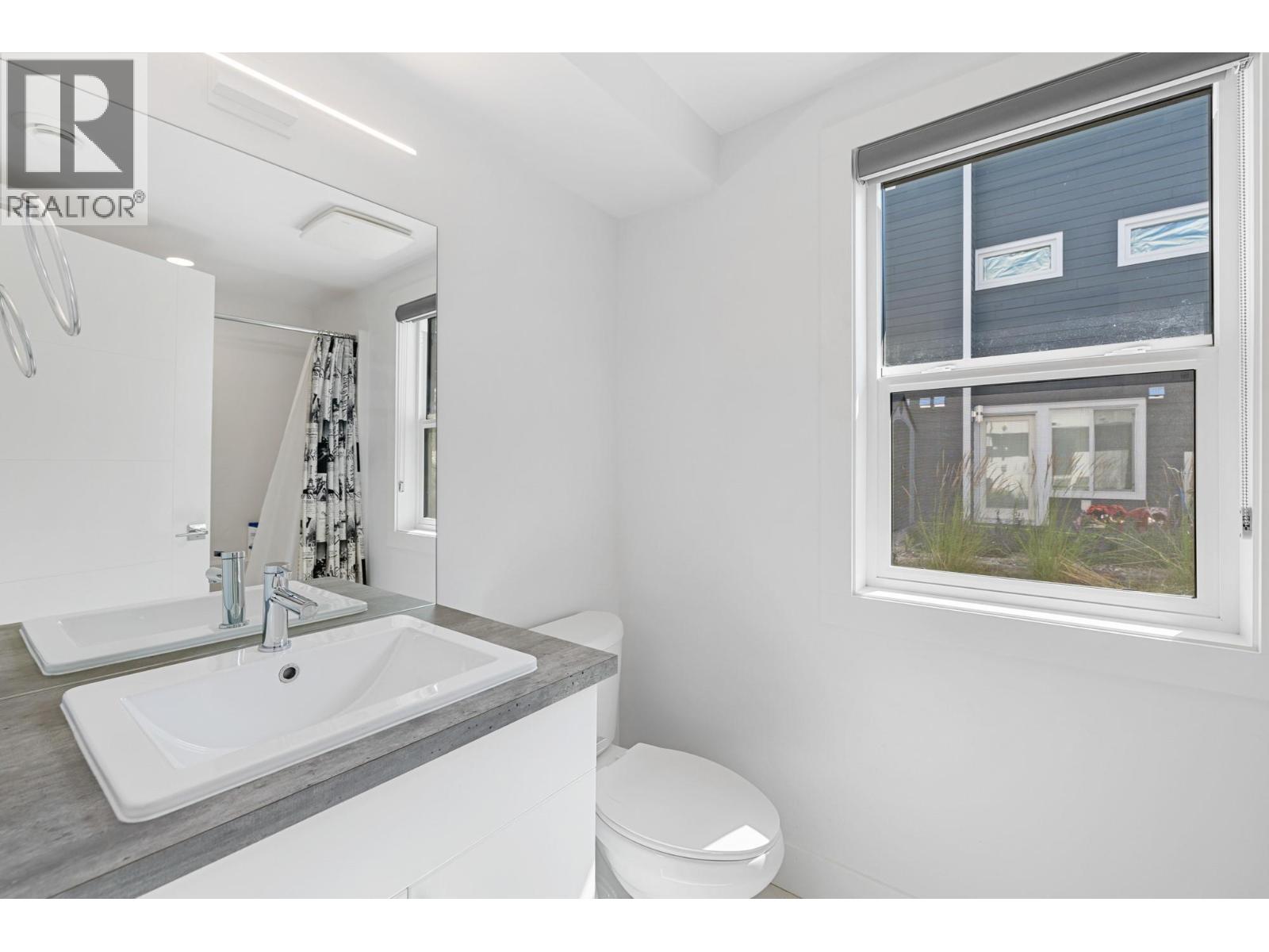  1265 Ponds Avenue, Kelowna