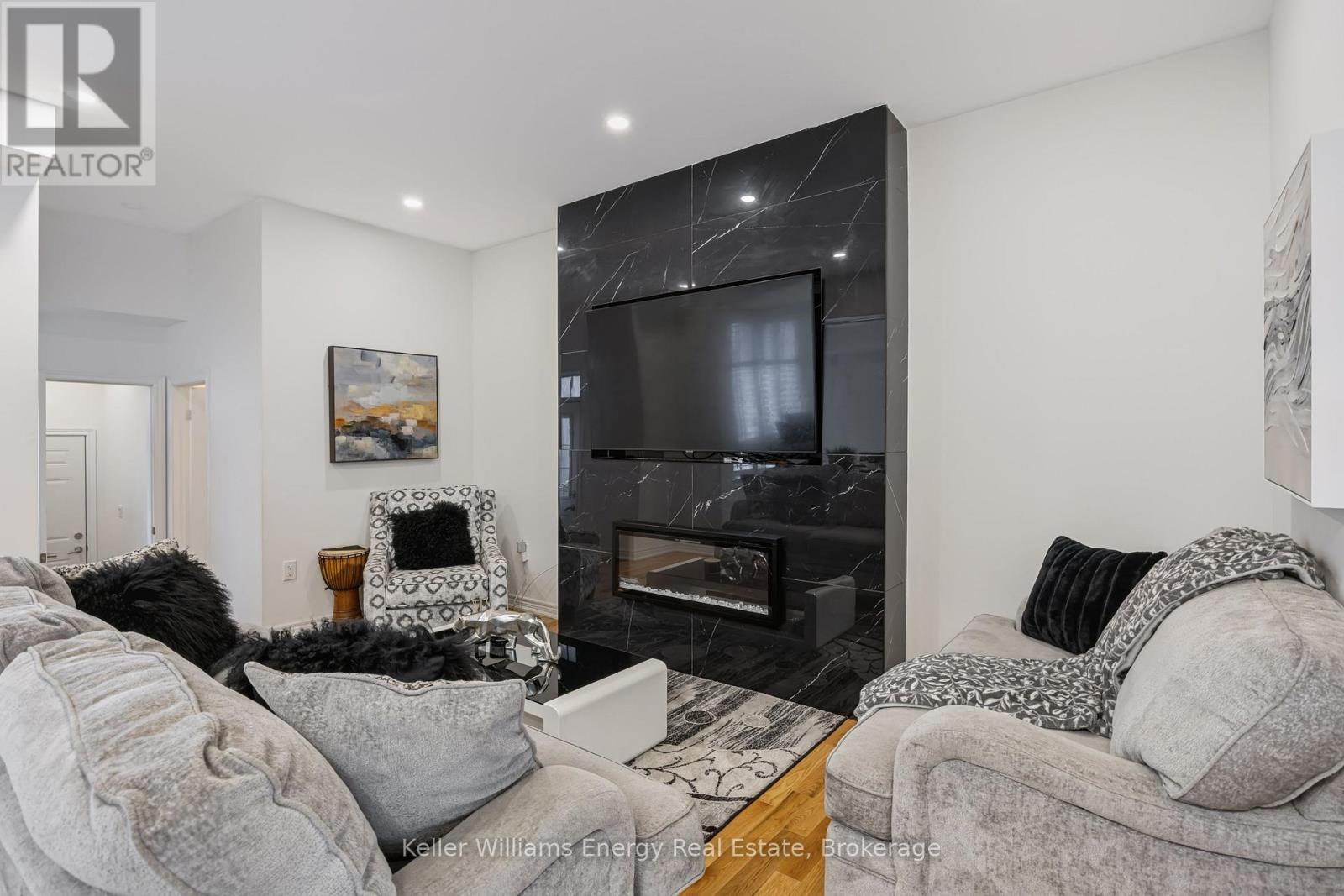 165 Coronation Road, Whitby, ON photo 11