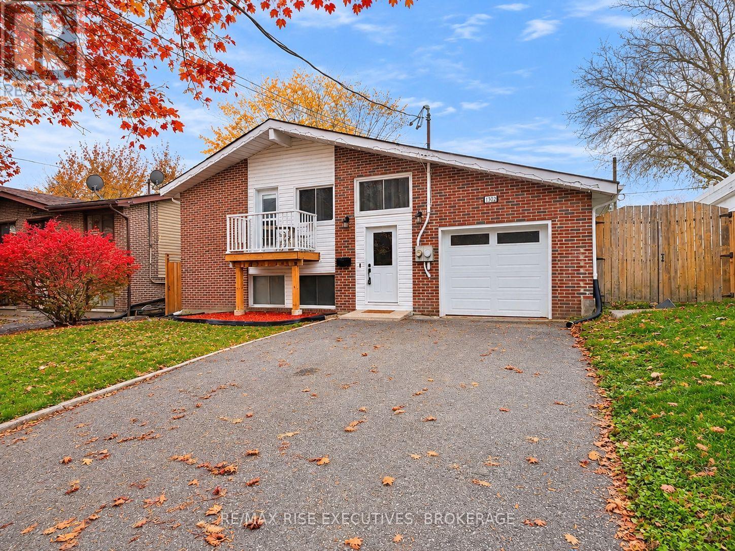 1302 MONTREAL STREET, Kingston