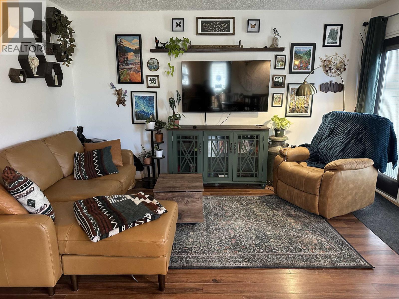 10406 88A STREET - 3