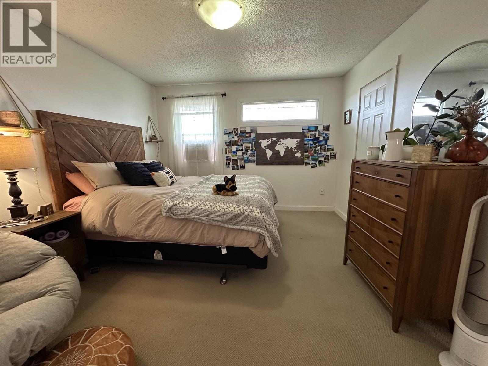 10406 88A STREET - 17
