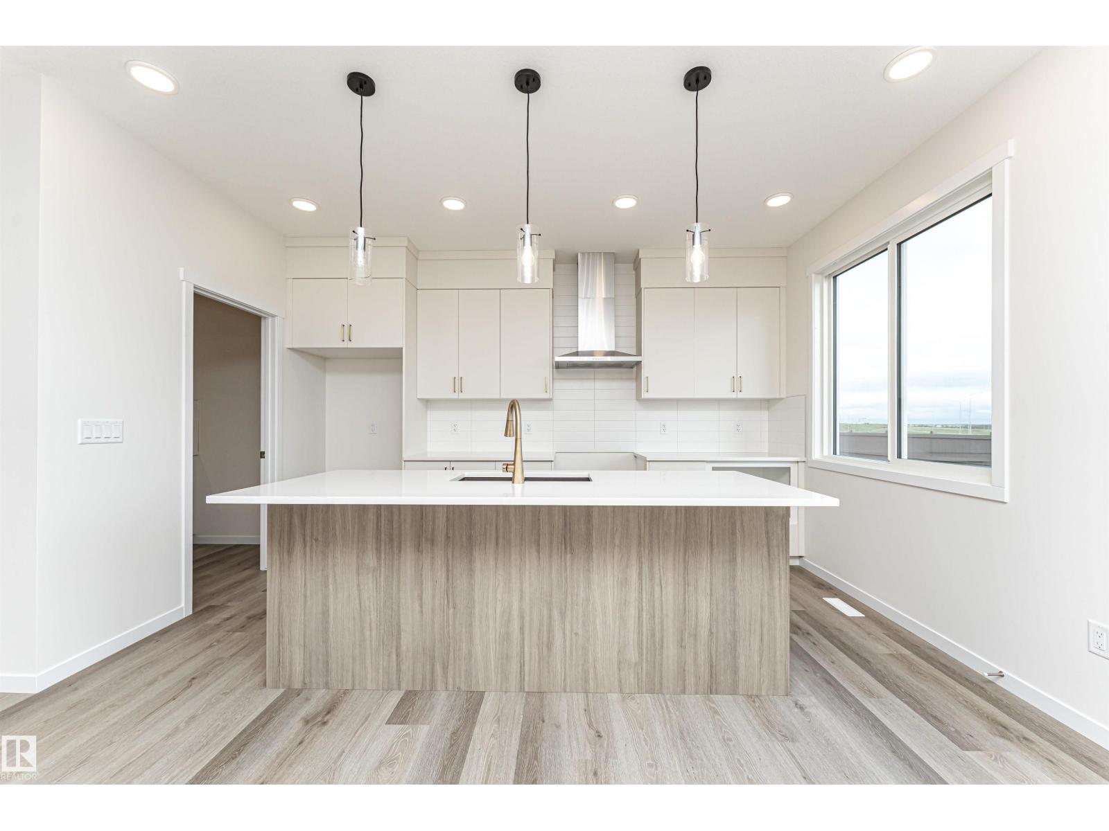 6276 180 AV NW, Edmonton — photo 3
