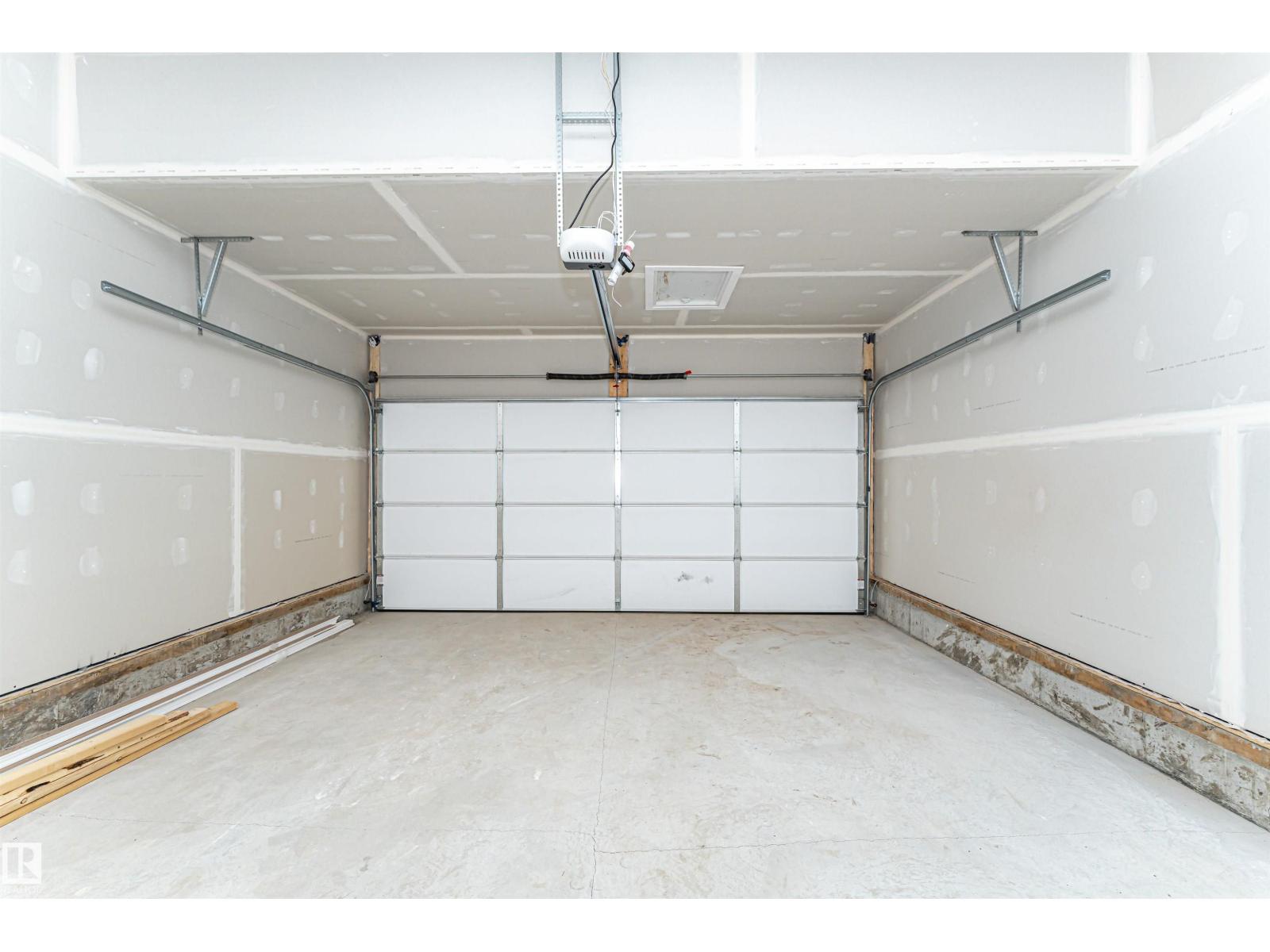 6276 180 AV NW, Edmonton — photo 33