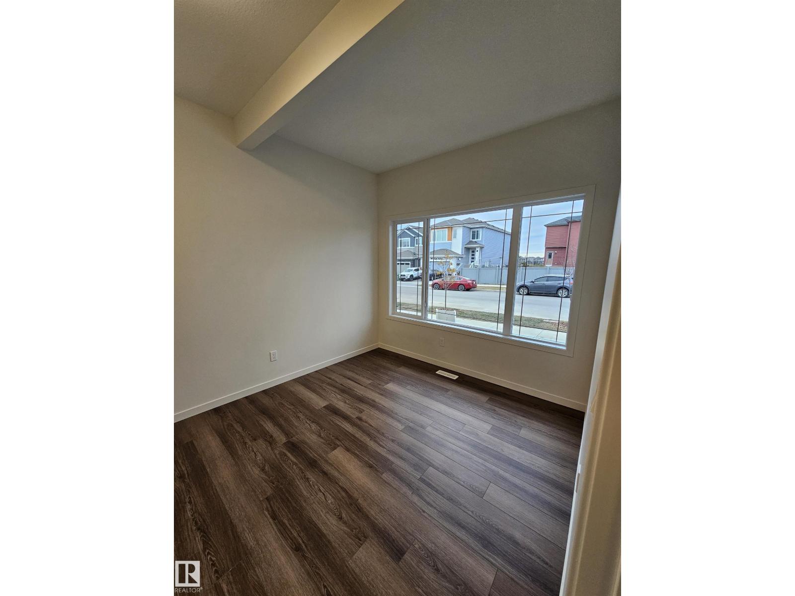 3605 Triomphe BV, Beaumont — photo 3