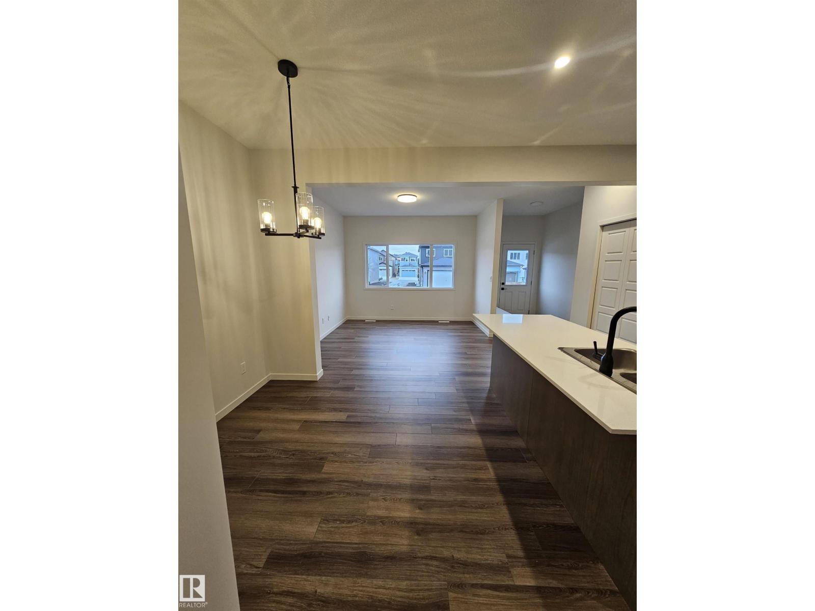 3605 Triomphe BV, Beaumont — photo 9