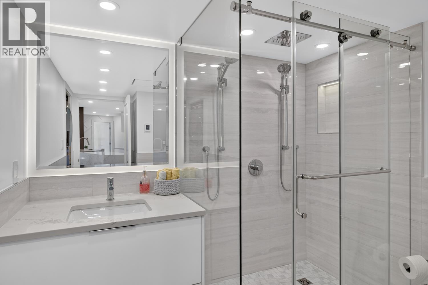 903 995 Roche Point Drive, North Vancouver — photo 26