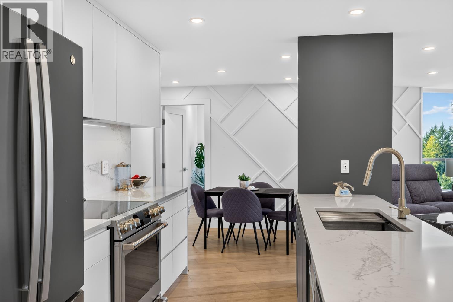903 995 Roche Point Drive, North Vancouver — photo 6