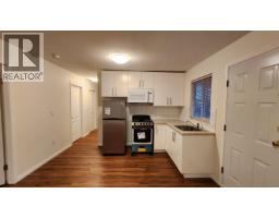 Bsmt 2310 Ninth Avenue, New Westminster, BC V3M3H3 Photo 6