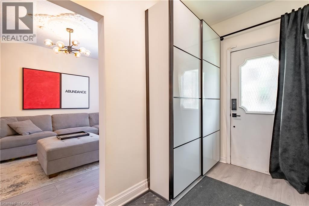 316 BOLD Street - 4