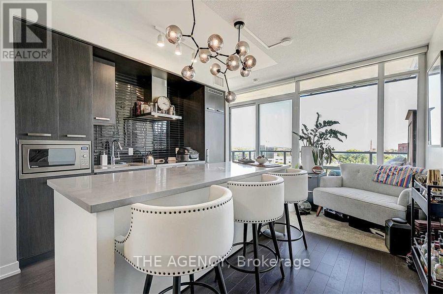 Photo of 120 Bayview Avenue