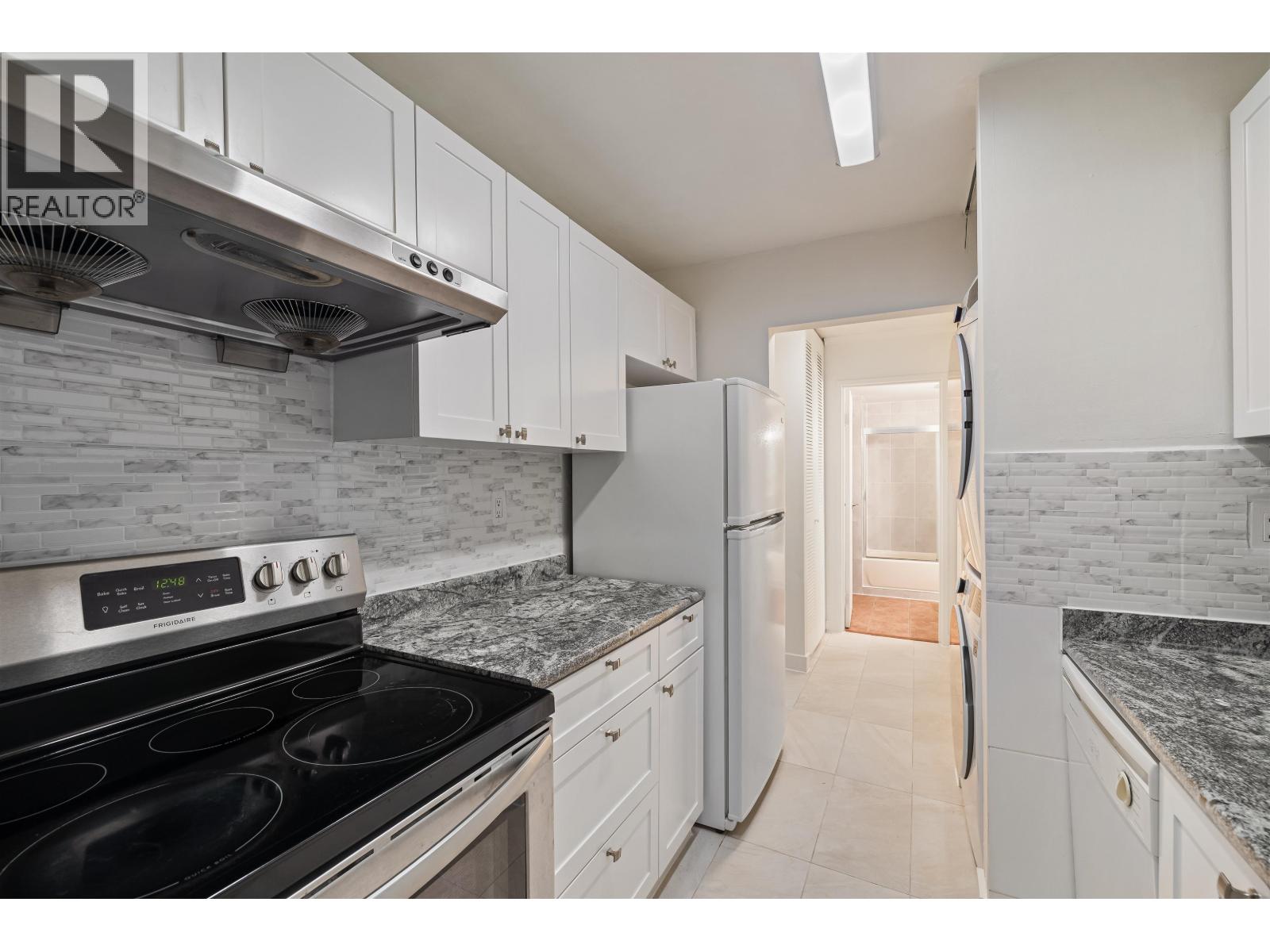 106 9880 Manchester Drive, Burnaby — photo 8