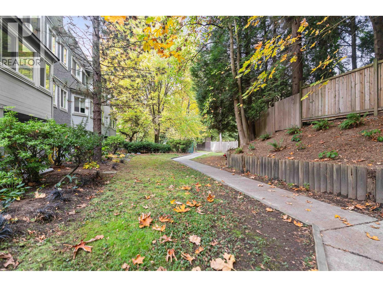 106 9880 Manchester Drive, Burnaby — photo 21
