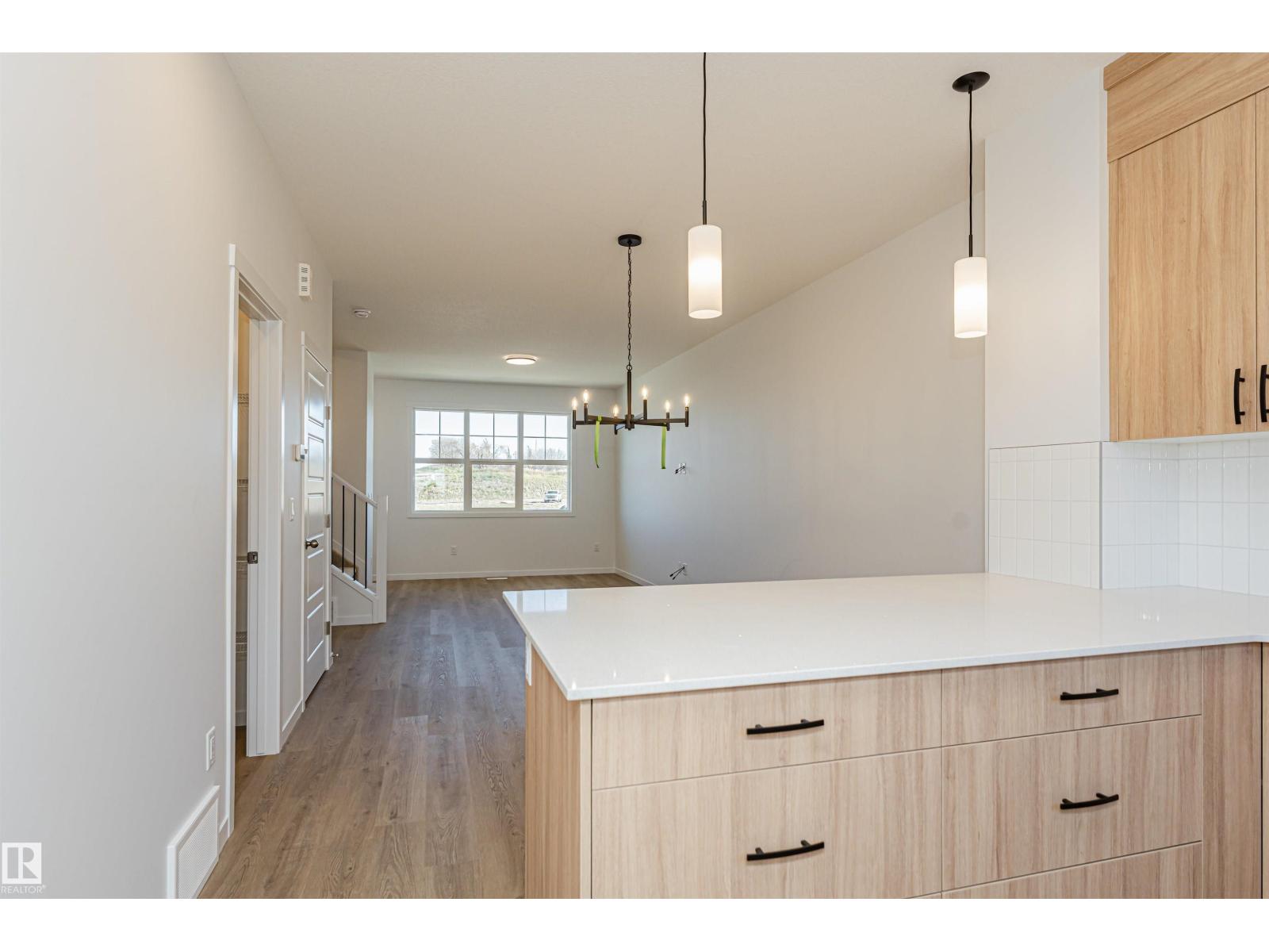 3896 Wren CR NW, Edmonton — photo 10