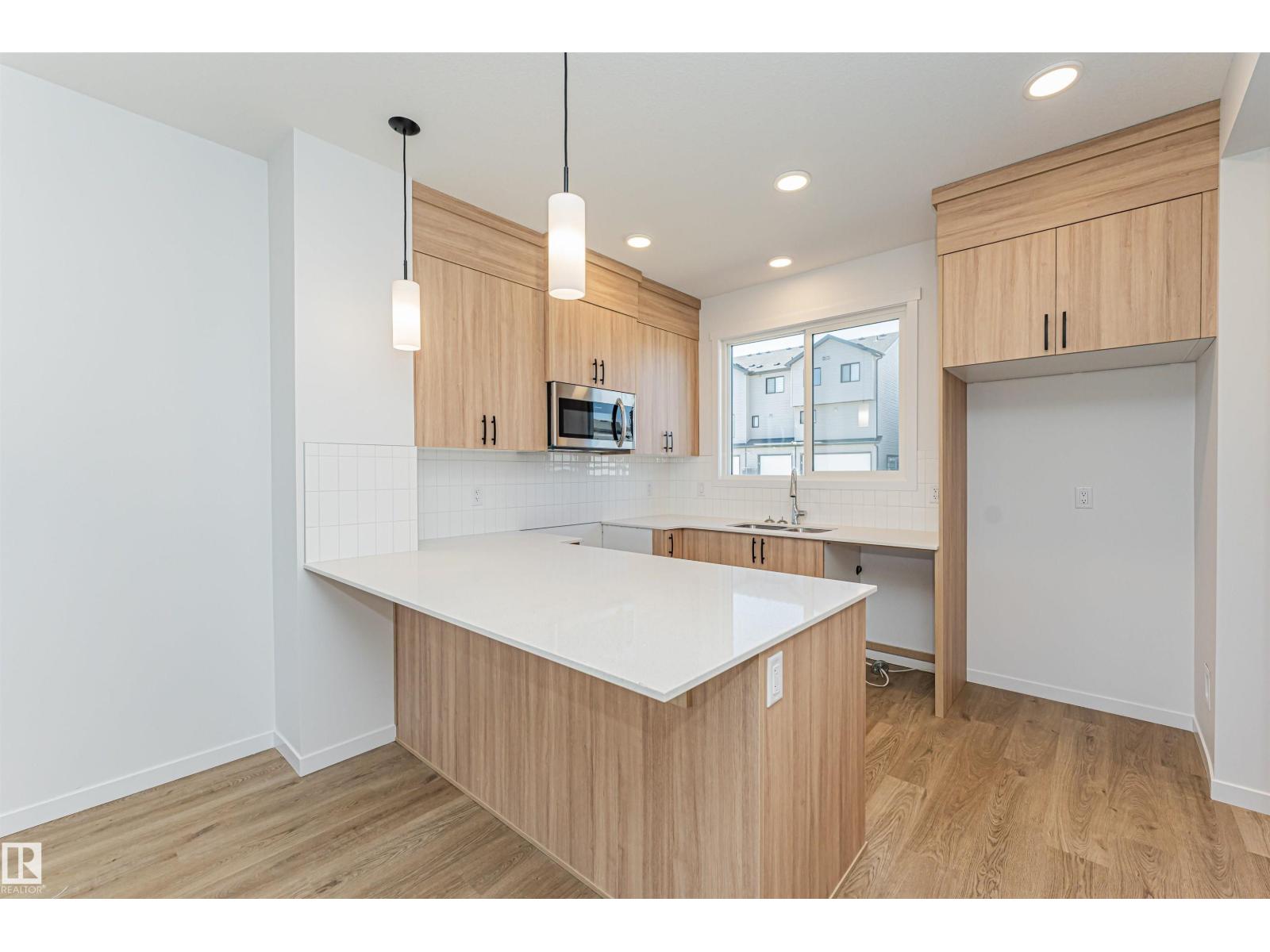 3896 Wren CR NW, Edmonton — photo 6