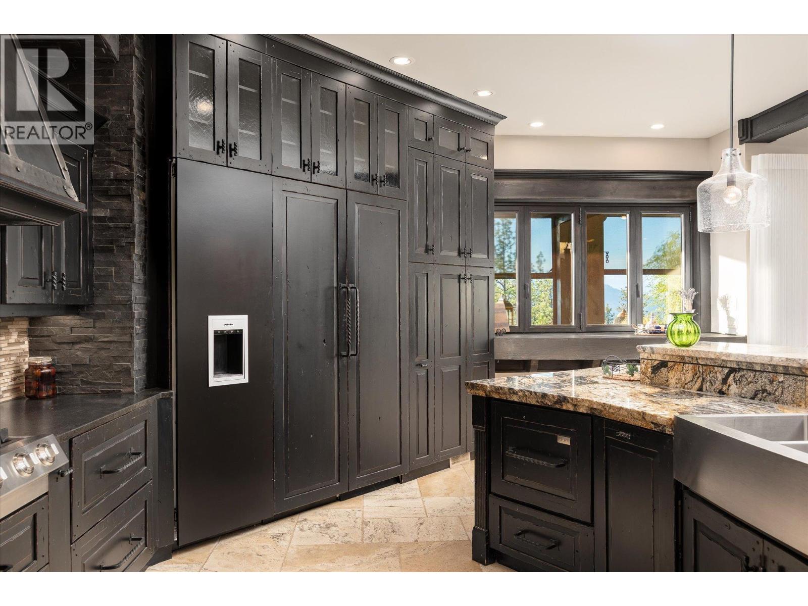  5500 Rockface Road, Kelowna