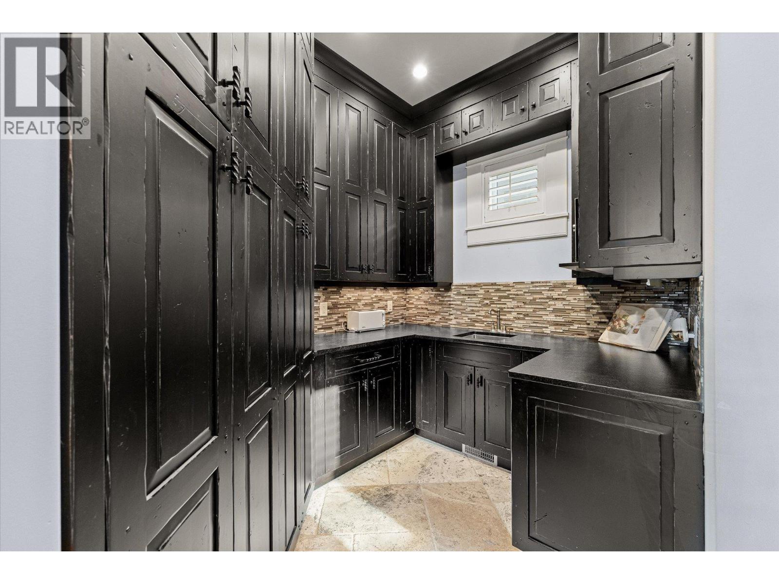  5500 Rockface Road, Kelowna