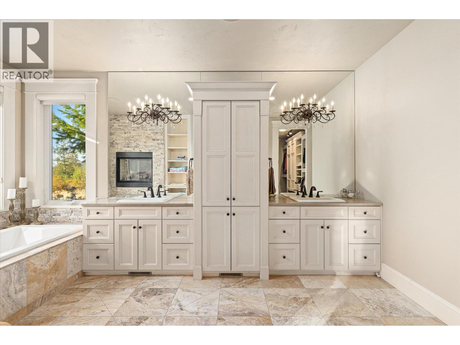  5500 Rockface Road, Kelowna