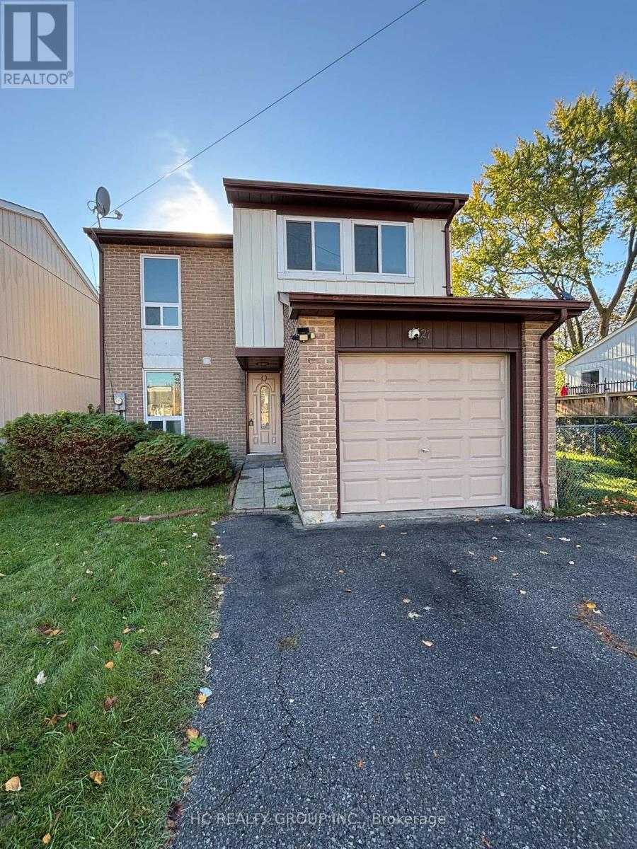 27 Lucas Lane, Ajax, ON photo 1
